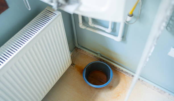 Best 24/7 water damage repair  in Davenport, FL